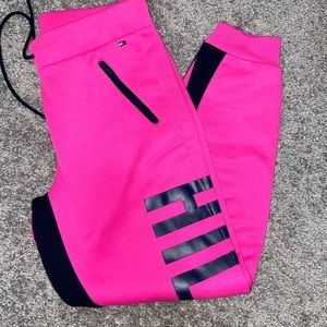 Logo joggers